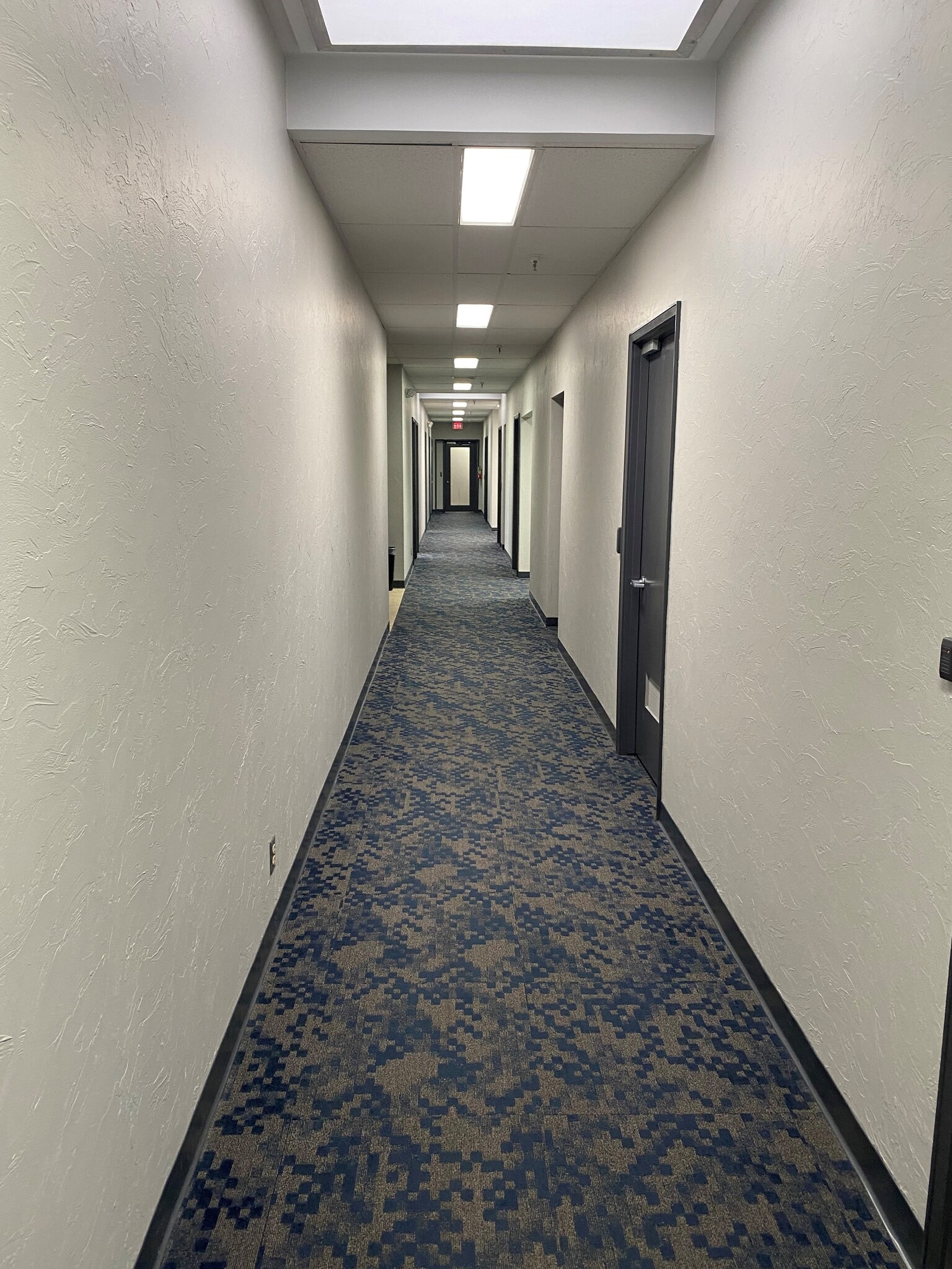 401 W 33rd St, Edmond, OK for lease Interior Photo- Image 1 of 5