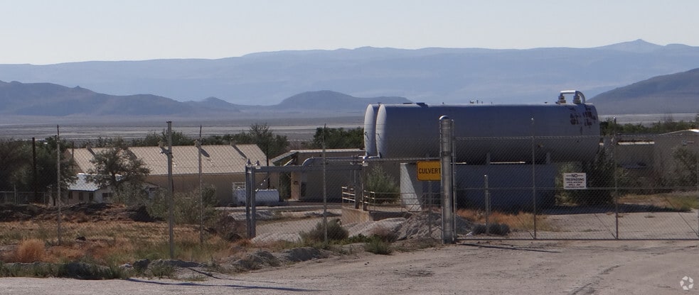 100 1st St, Empire, NV à vendre - Photo du bâtiment - Image 3 de 5