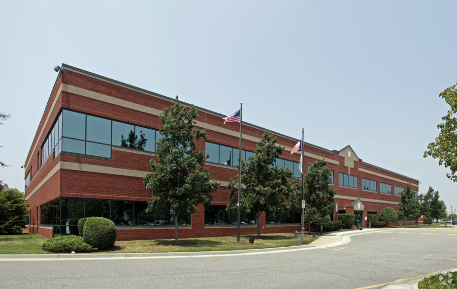 1309 Executive Blvd, Chesapeake, VA for lease - Building Photo - Image 1 of 6