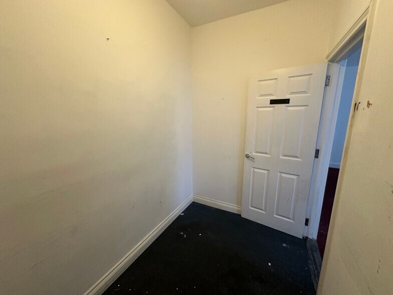 897 Wimborne Rd, Bournemouth à louer - Photo du bâtiment - Image 3 de 5