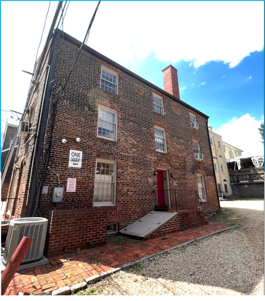 207 Ramsey Aly, Alexandria, VA à louer - Photo principale - Image 1 de 1