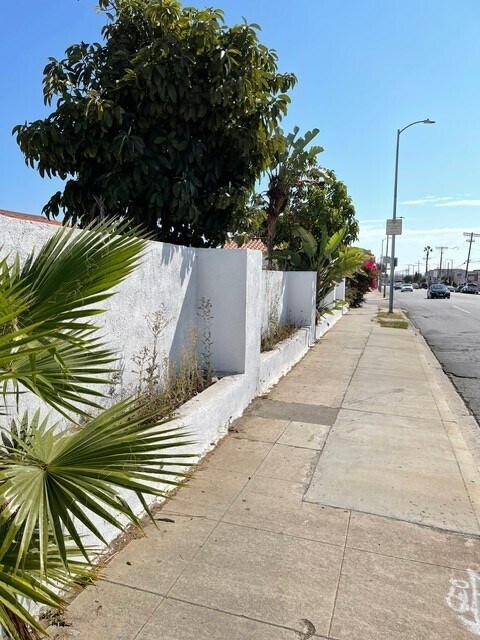3669 W Slauson Ave, Los Angeles, CA à vendre Photo du bâtiment- Image 1 de 13