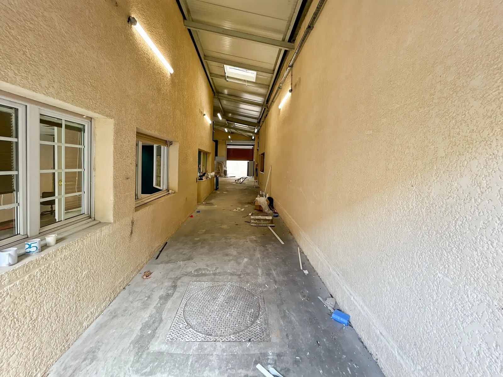 85 Rue Moslard, Colombes for lease Interior Photo- Image 1 of 10