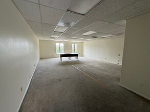 501 W Channel Islands Blvd, Port Hueneme, CA à louer Photo du bâtiment- Image 1 de 5