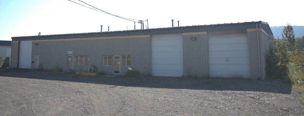 4513 45th Av NE, Chetwynd, BC à vendre - Photo du bâtiment - Image 3 de 3