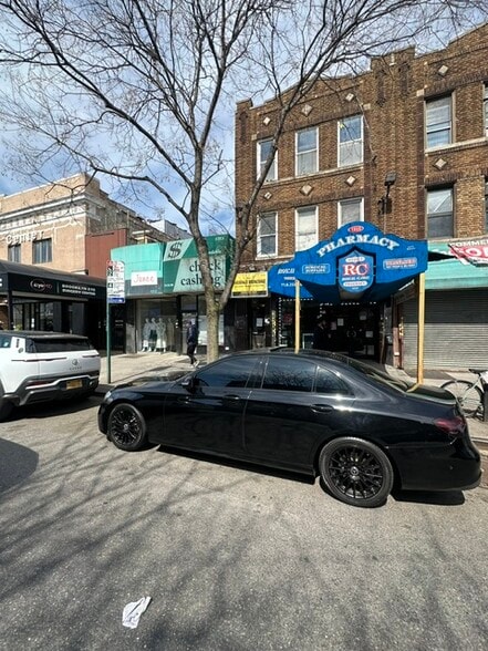 1315 Avenue J, Brooklyn, NY for lease - Primary Photo - Image 1 of 8