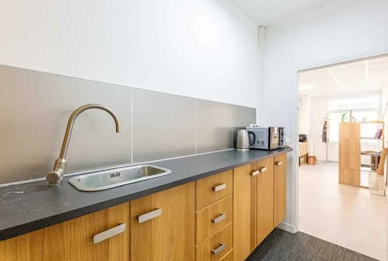 Office in Paris for sale - Interior Photo - Image 2 of 10