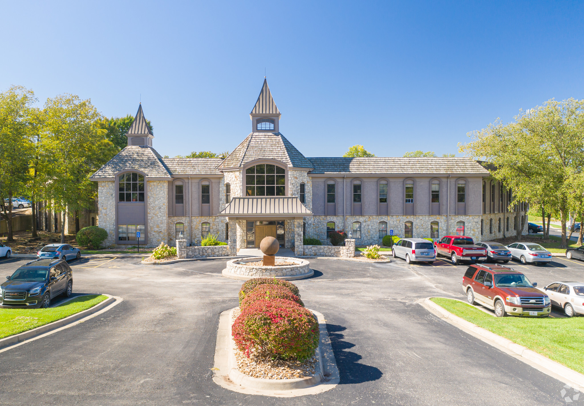 4444 N Belleview Ave, Kansas City, MO for sale Building Photo- Image 1 of 1