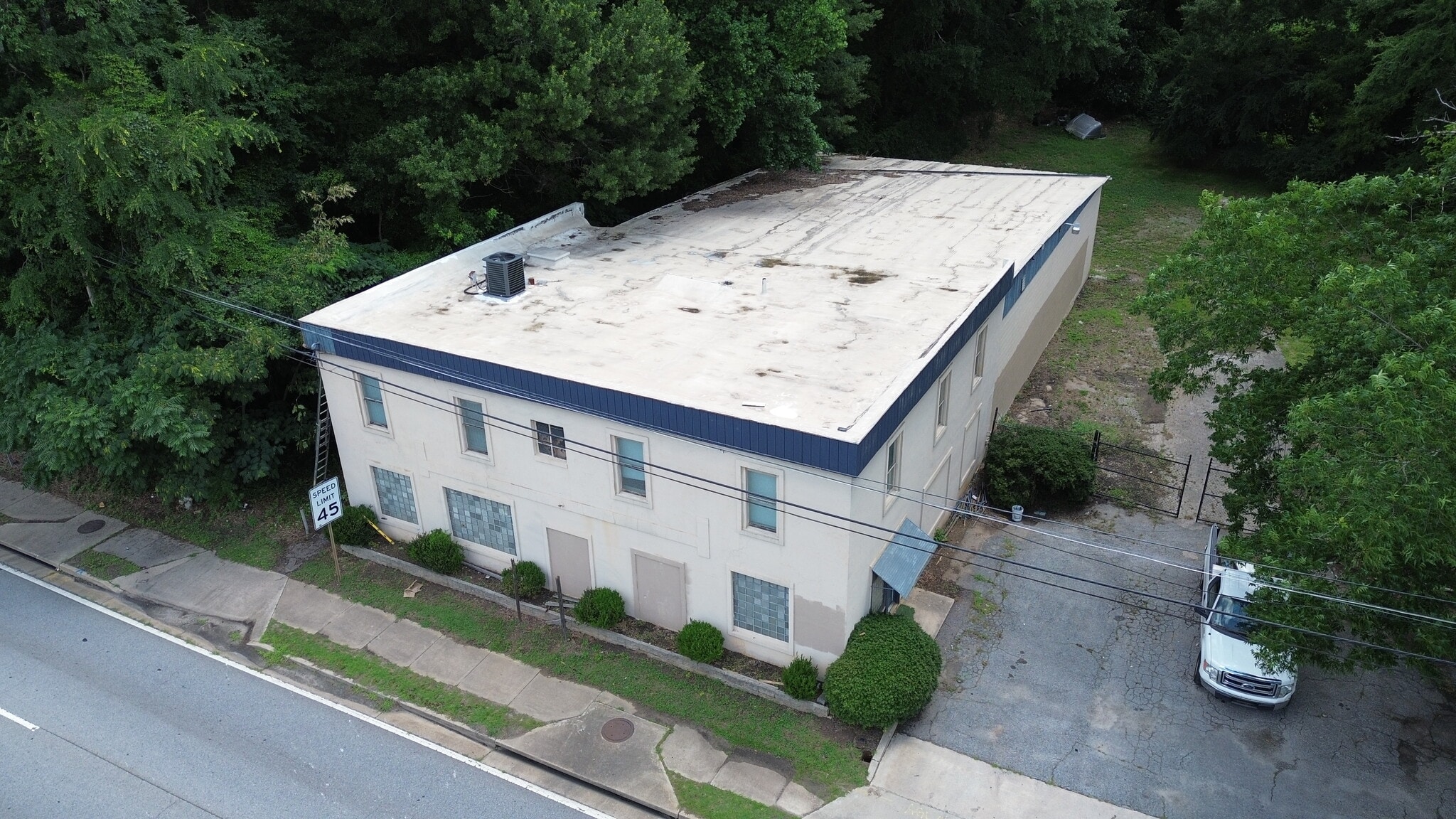 2460 Moreland Ave, Atlanta, GA à vendre Photo du bâtiment- Image 1 de 9