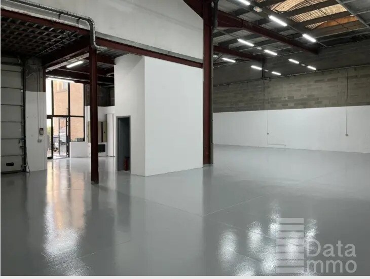 Industriel dans Le Thillay à louer - Photo du bâtiment - Image 2 de 32