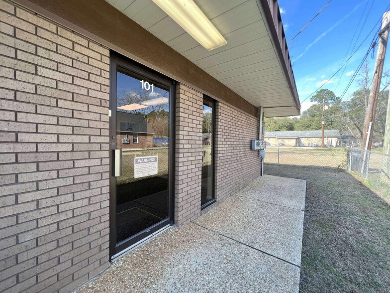 1511 W 3rd Ave, Albany, GA à louer - Photo du bâtiment - Image 2 de 6