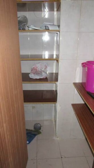 Retail in Salamanca for lease - Building Photo - Image 2 of 7