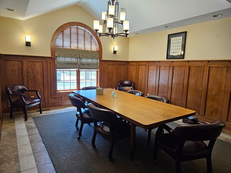 820 N Michigan Ave, Saginaw, MI à vendre - Photo du bâtiment - Image 3 de 23