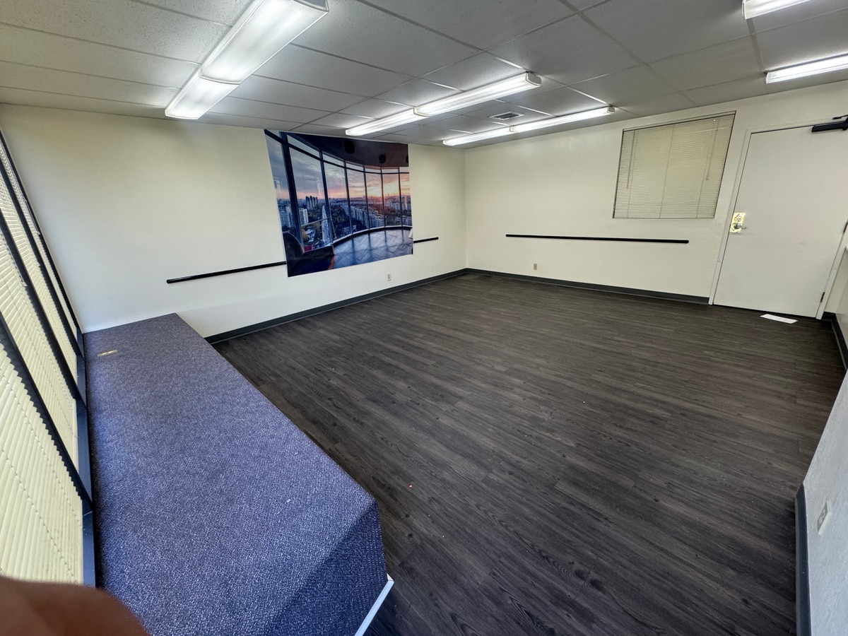 2089 Vale Rd, San Pablo, CA 94806 - Unit 14 - - Interior Photo - Image 1 of 9