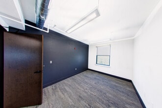 408 W University Ave, Gainesville, FL for lease Interior Photo- Image 2 of 7