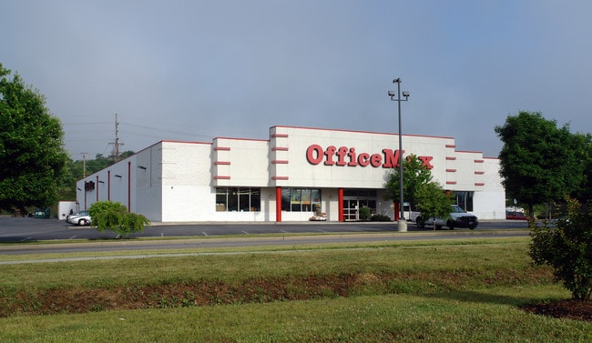 Plus de détails pour 745 Foxcroft Ave N, Martinsburg, WV - Commerce de détail à vendre