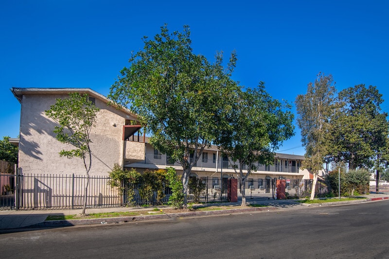 960 E Jefferson Blvd, Los Angeles, CA for sale Building Photo- Image 1 of 16