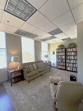 9737-9777 Wilshire Blvd, Beverly Hills, CA for lease Interior Photo- Image 2 of 3