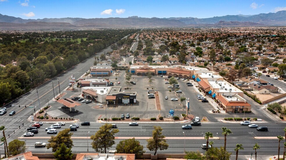 4811-4897 S Rainbow Blvd, Las Vegas, NV à louer - Photo principale - Image 1 de 8