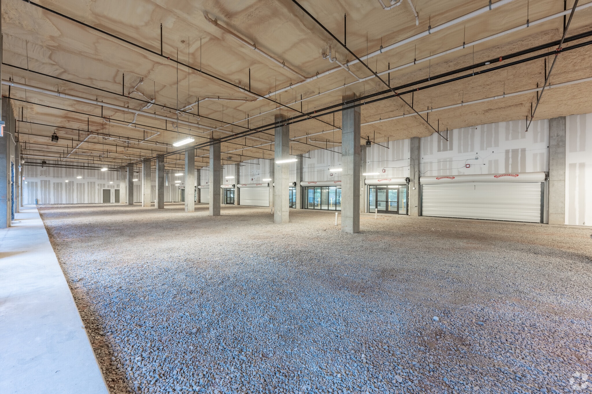 6405 Rex Ln, Alpharetta, GA for lease Interior Photo- Image 1 of 12