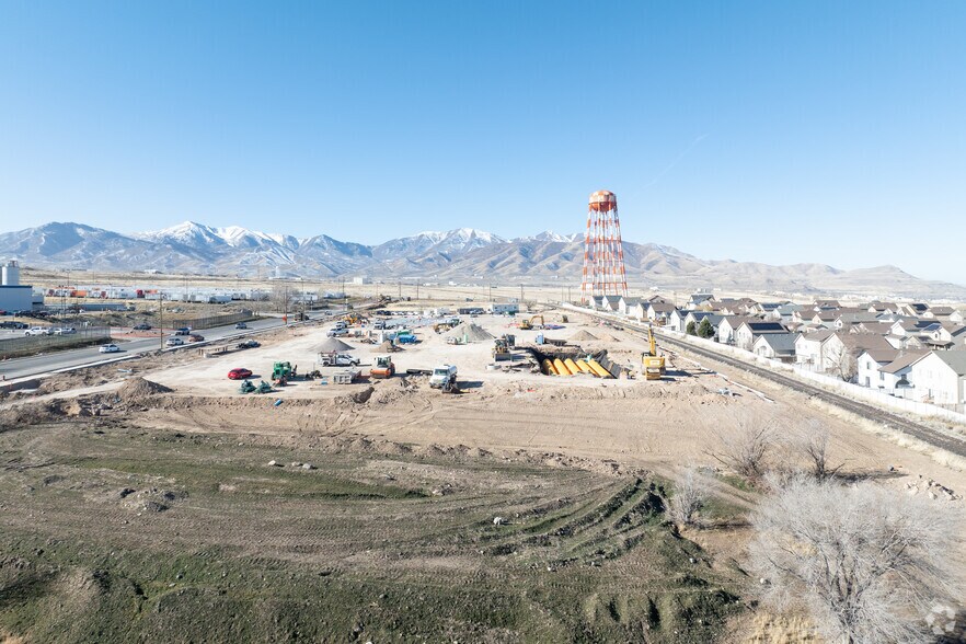 4686 S 6000 W, West Valley City, UT à vendre - Photo du bâtiment - Image 2 de 15