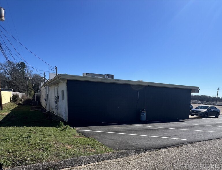 501 Plaza Dr, Enterprise, AL à vendre - Photo du bâtiment - Image 2 de 2
