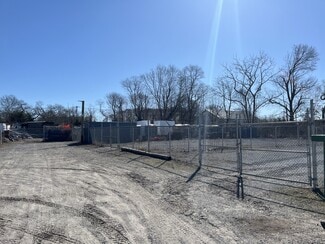 More details for Railroad Avenue, Center Moriches, NY - Land for Lease