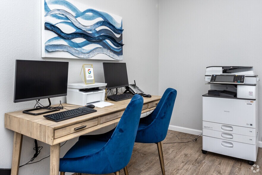 4271 Altoona Dr, Dallas, TX à vendre - Photo du bâtiment - Image 2 de 26