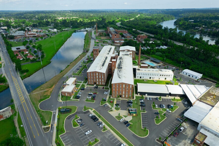 1693 Broad St, Augusta, GA à louer - Photo du bâtiment - Image 1 de 2