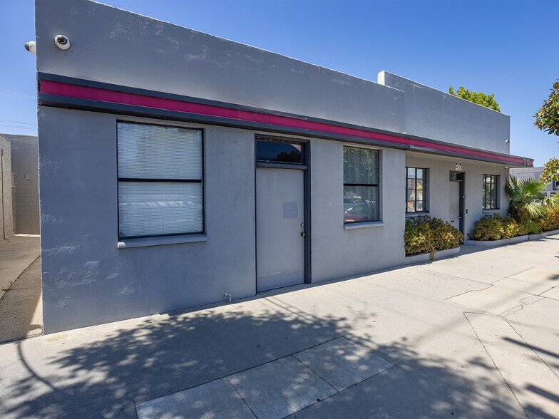 1812 Victory Blvd, Glendale, CA à vendre - Photo du bâtiment - Image 2 de 41