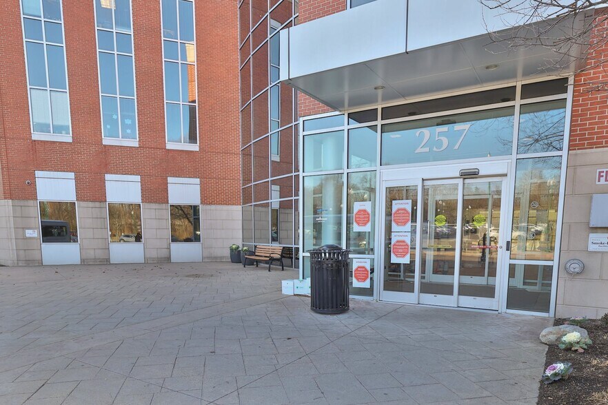 249-285 Lafayette Ave, Suffern, NY à louer - Photo du bâtiment - Image 2 de 25