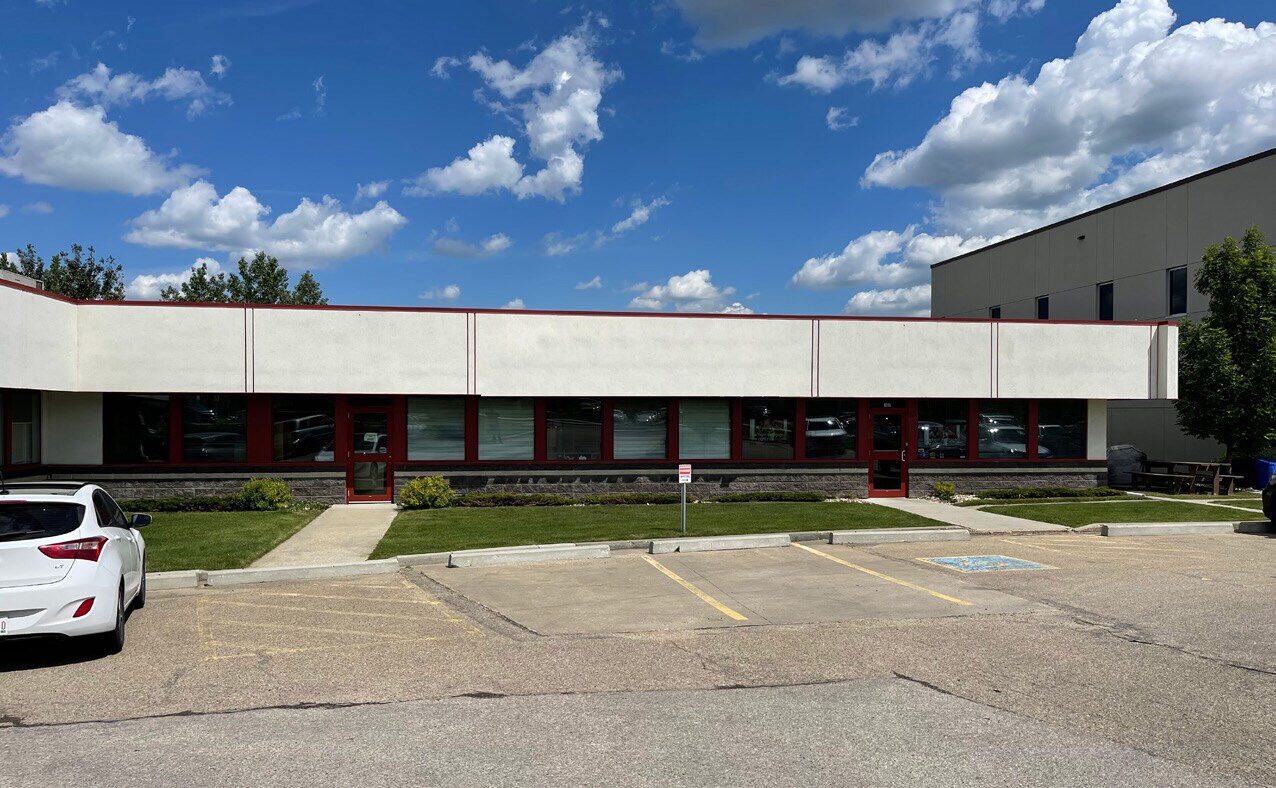 101 Broadway Blvd, Sherwood Park, AB for sale Building Photo- Image 1 of 1
