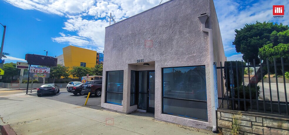 4209 E Cesar E Chavez Ave, Los Angeles, CA à louer - Photo du bâtiment - Image 3 de 8