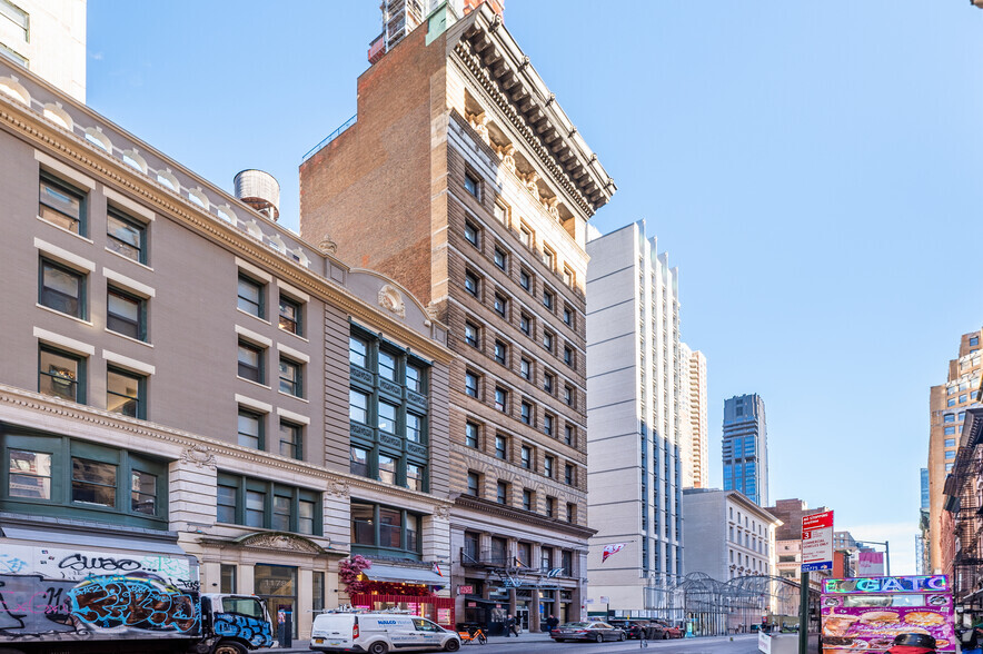 13-15 W 28th St, New York, NY for lease - Primary Photo - Image 1 of 4