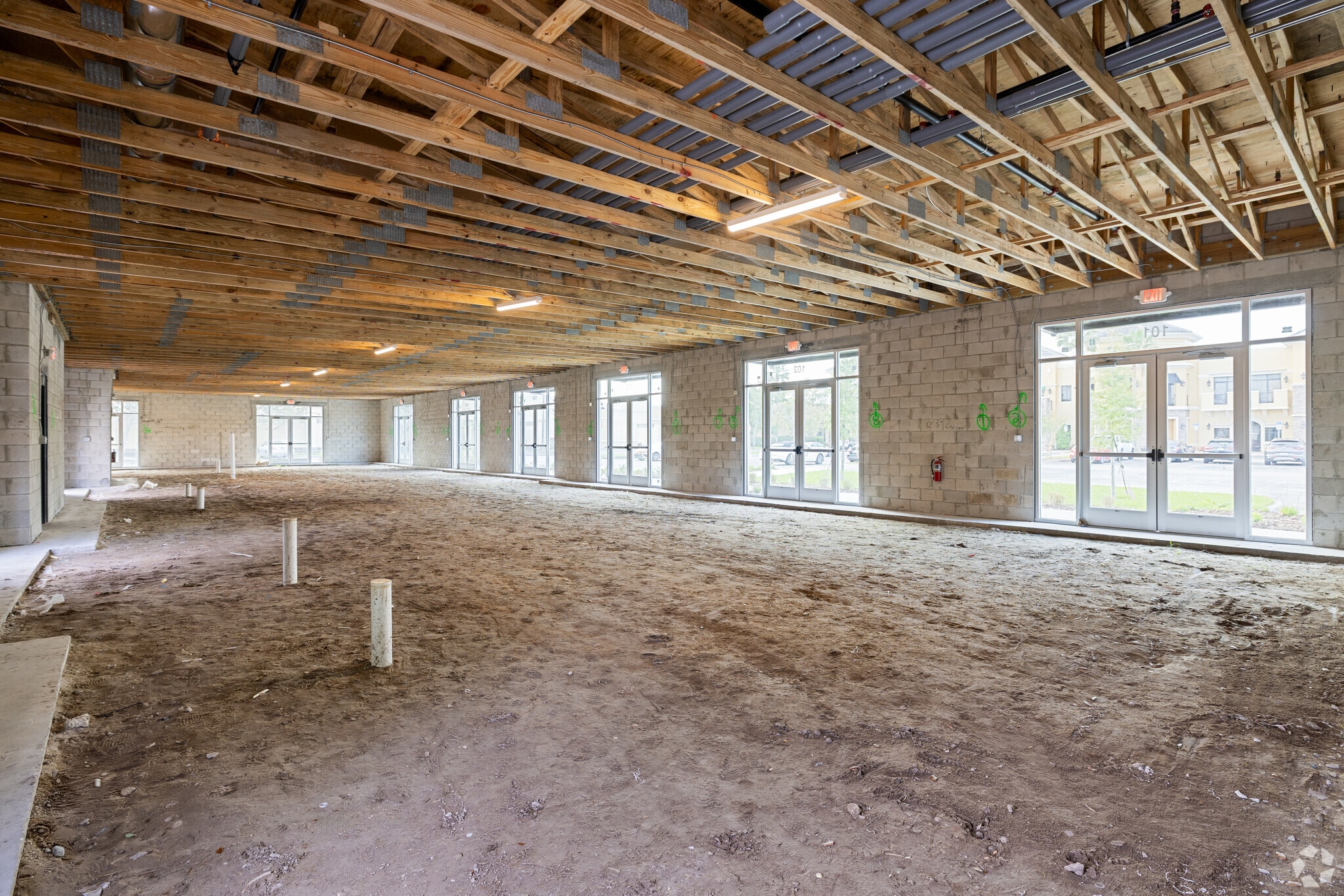 13504 Village Park Dr, Orlando, FL for lease Interior Photo- Image 1 of 5