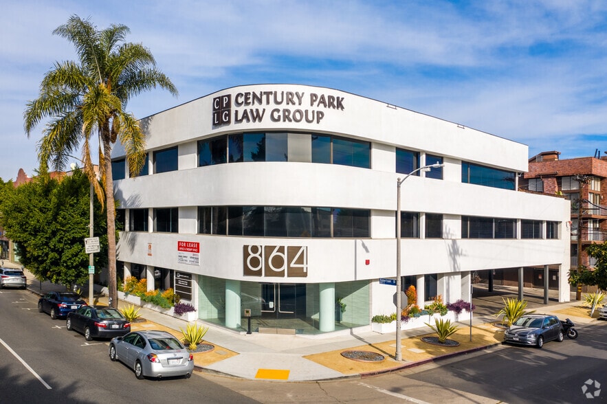864 S Robertson Blvd, Los Angeles, CA à louer - Photo du bâtiment - Image 1 de 19