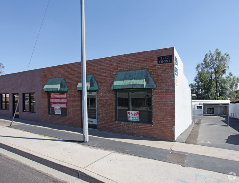 2217 E Indian School Rd, Phoenix, AZ for sale - Primary Photo - Image 1 of 1