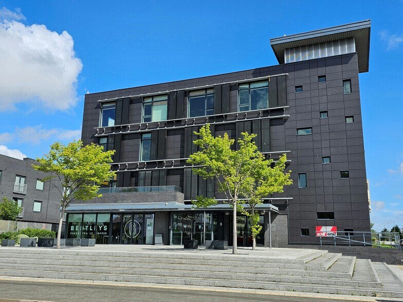 Bridge St W, Middlesbrough à louer - Photo du bâtiment - Image 3 de 10