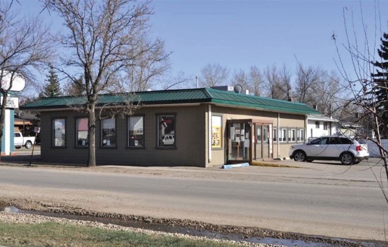 605 2 St, Three Hills, AB for sale Primary Photo- Image 1 of 1