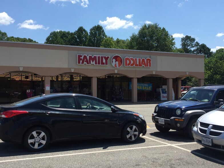 502 E Main St, Louisa, VA à louer - Photo du bâtiment - Image 3 de 18