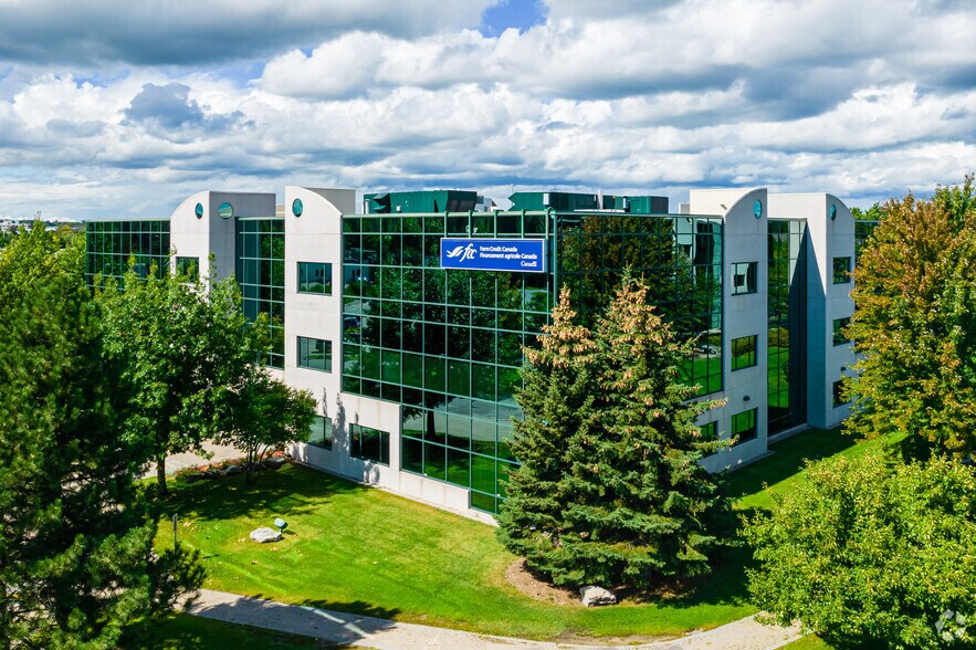 309 Legget Dr, Ottawa, ON à louer - Photo du bâtiment - Image 2 de 5