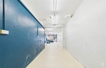 17 Dunluce St, Larne à louer Photo intérieure- Image 1 de 4