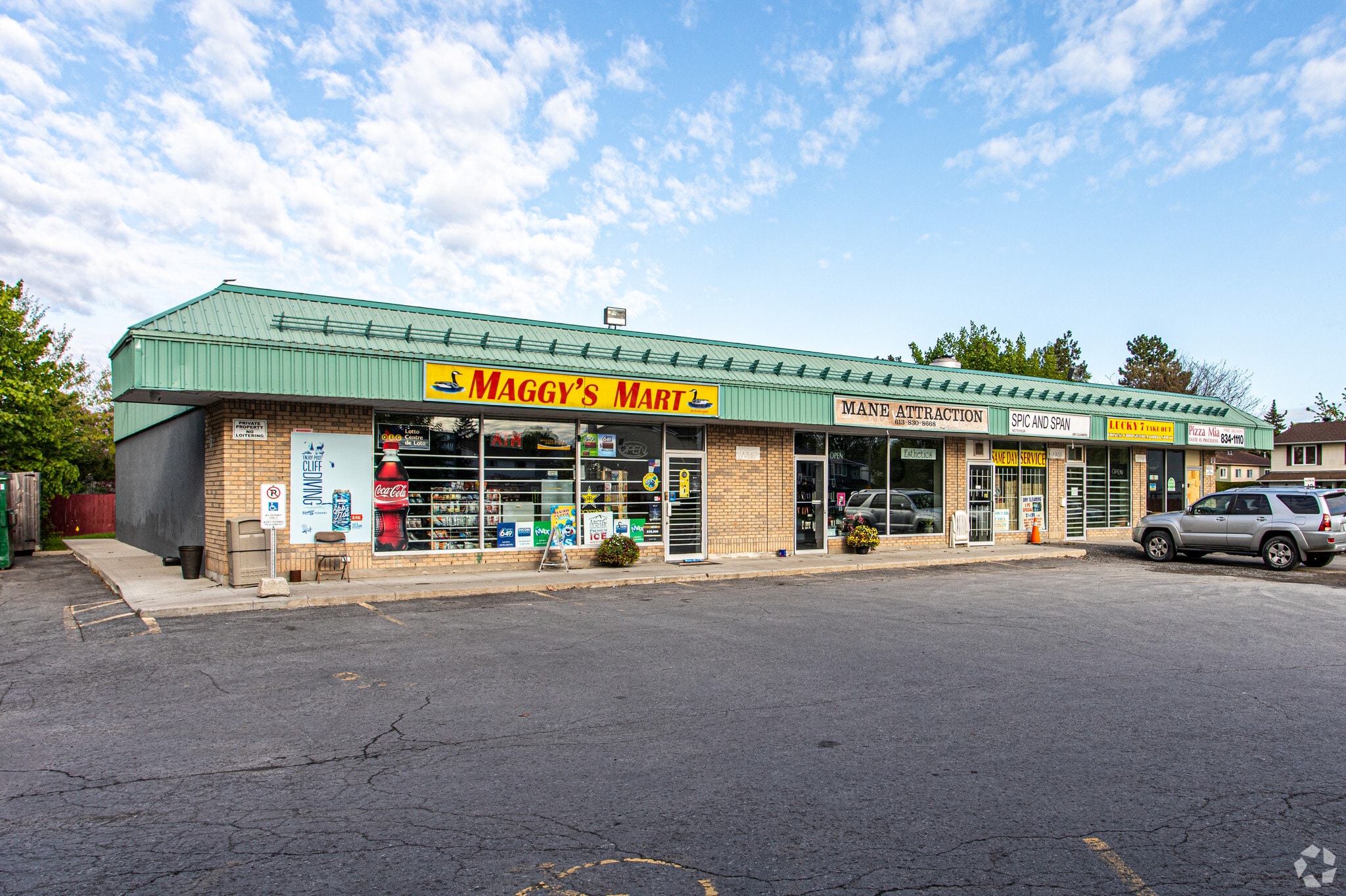 8154 N Jeanne D'Arc Blvd, Ottawa, ON for sale Primary Photo- Image 1 of 1