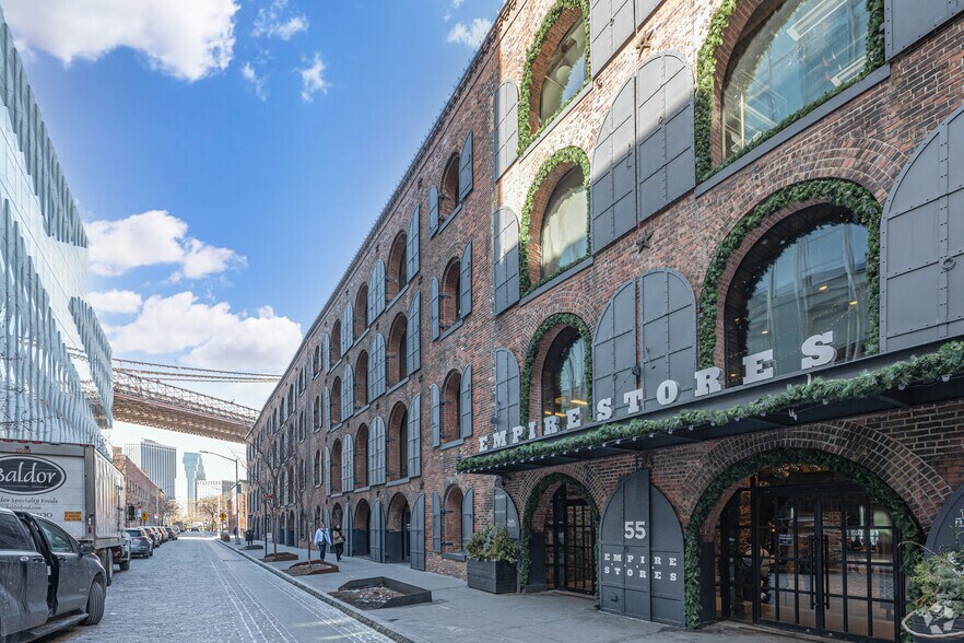 55 Water St, Brooklyn, NY for lease - Building Photo - Image 2 of 4