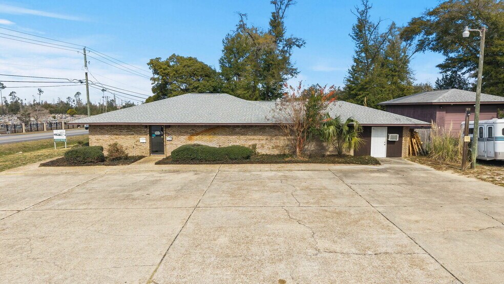 4740 Highway 389, Lynn Haven, FL à louer - Photo du bâtiment - Image 2 de 6