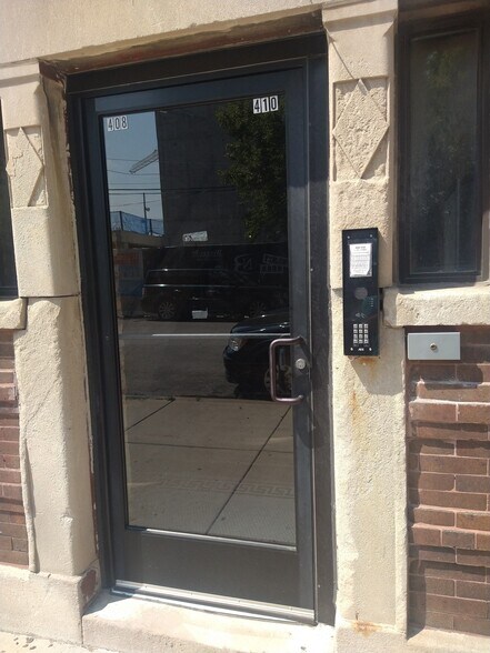 400 E 66th St, Chicago, IL à vendre - Photo du bâtiment - Image 3 de 38