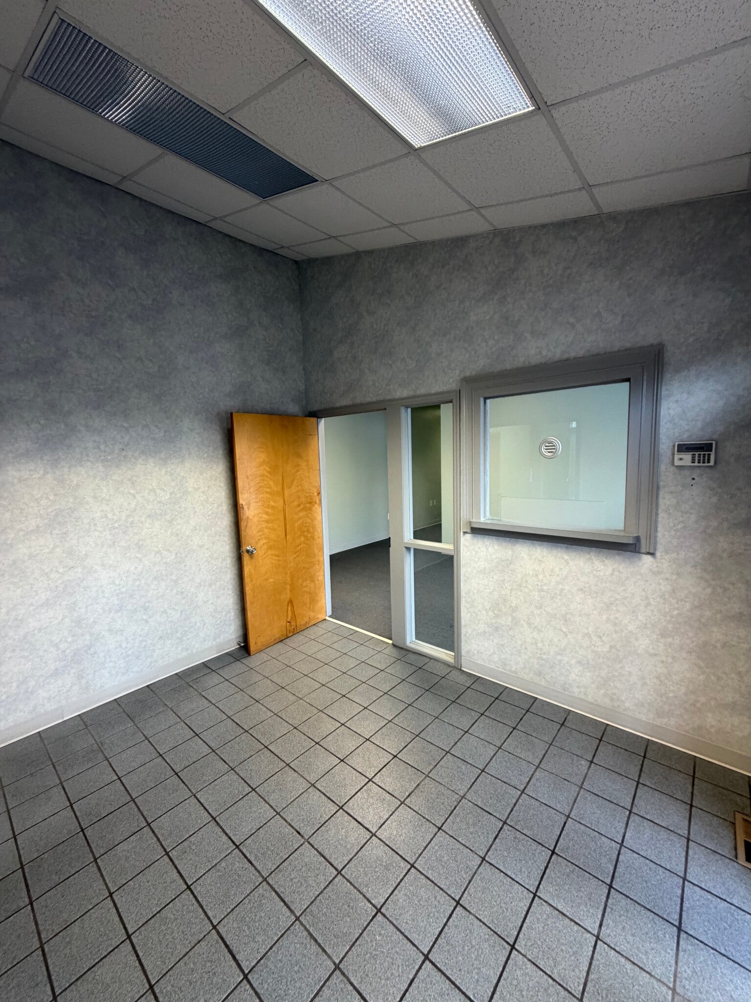 1711 Meriweather Dr, Watkinsville, GA for lease Interior Photo- Image 1 of 11