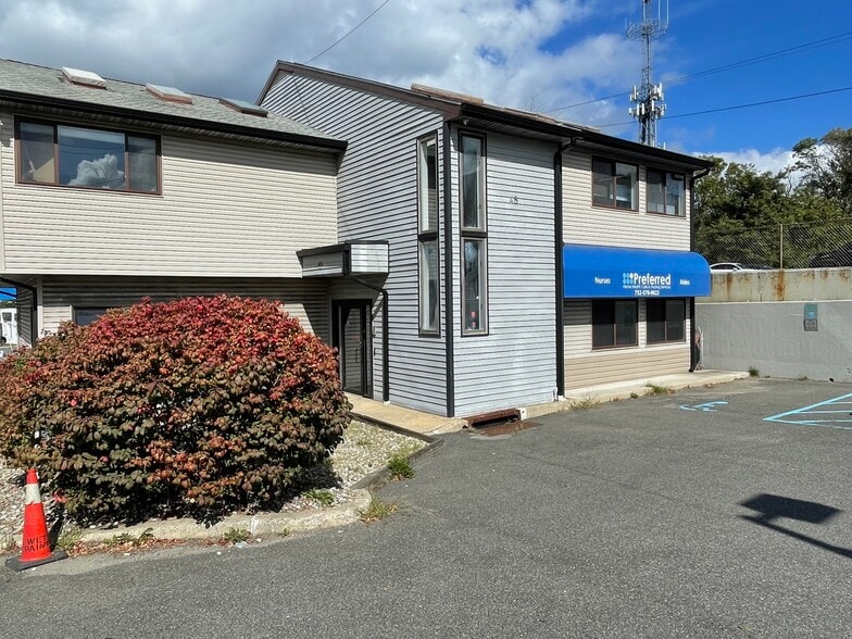 45 Main St, Eatontown, NJ à vendre - Photo du bâtiment - Image 2 de 26
