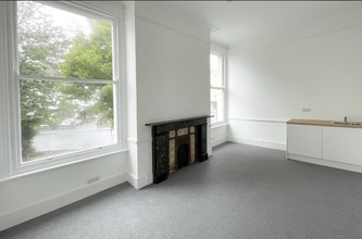 1 Trinity Trees, Eastbourne à louer Photo intérieure- Image 1 de 4