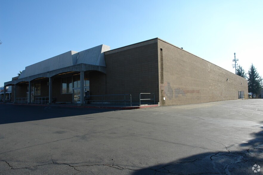 2155 Pillsbury Rd, Chico, CA à vendre - Photo du bâtiment - Image 2 de 7